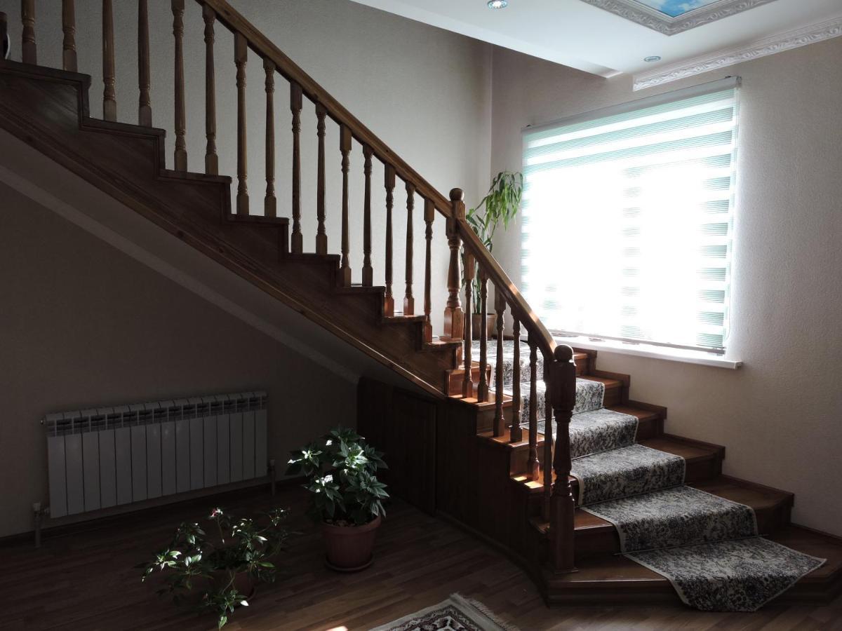 Guest House Ulukbek Bokonbayevo Екстер'єр фото