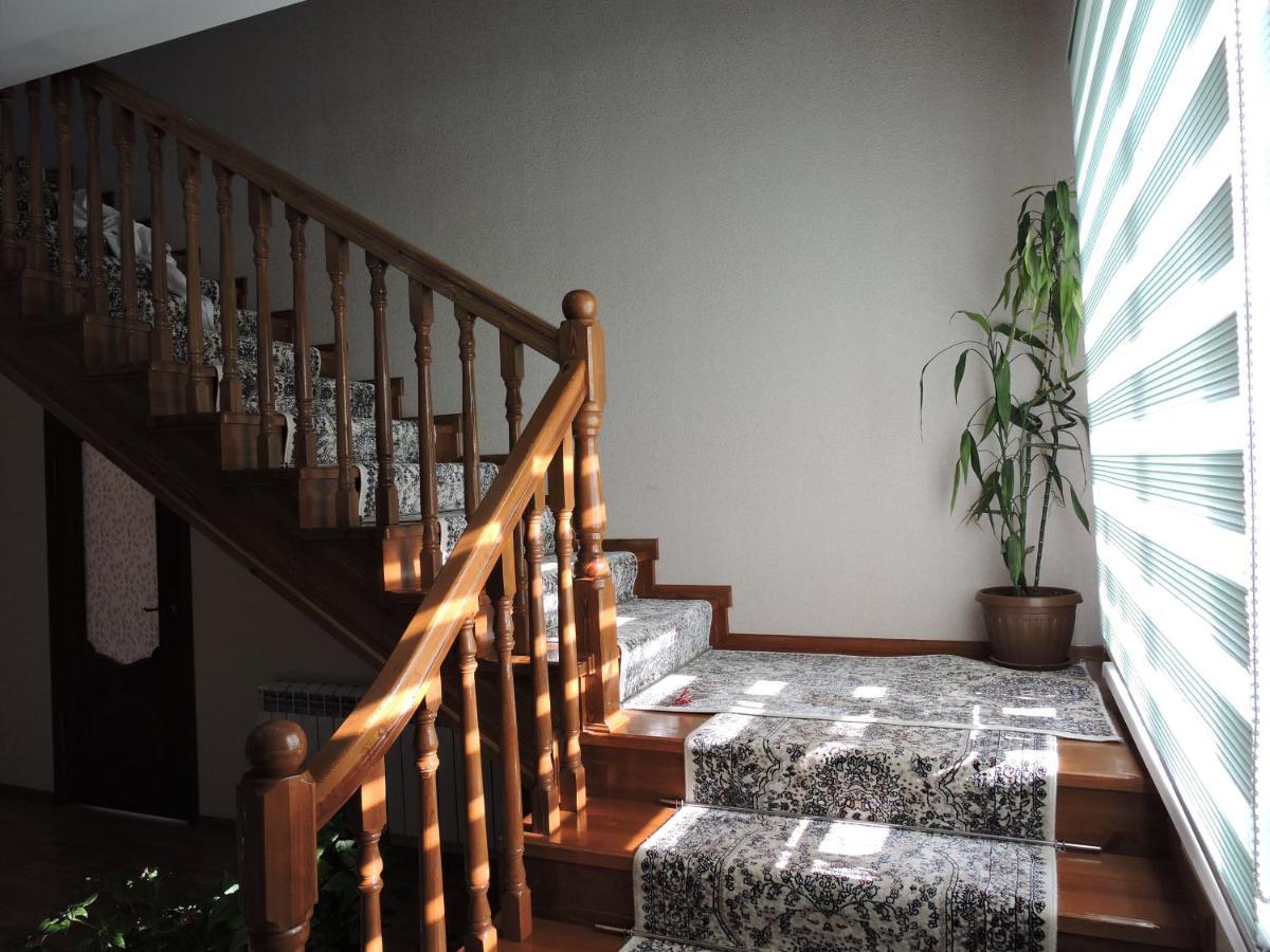 Guest House Ulukbek Bokonbayevo Екстер'єр фото