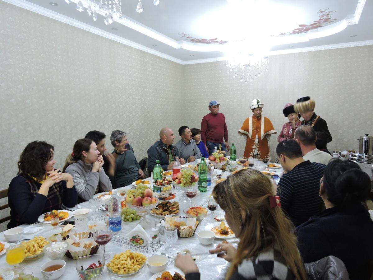 Guest House Ulukbek Bokonbayevo Екстер'єр фото